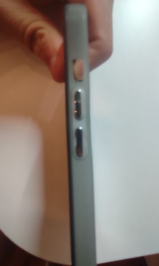 Funda iPhone 13 pro con colaboración Stone Island