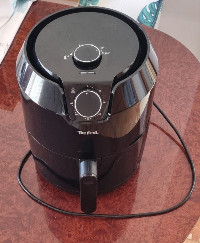 Freidora de aire Tefal 4.2 litros.