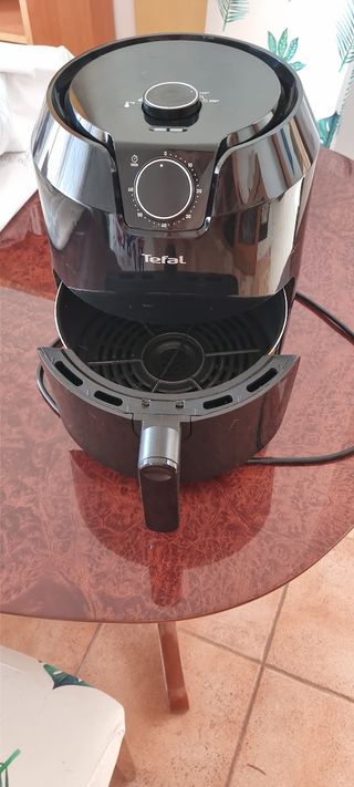 Freidora de aire Tefal 4.2 litros.