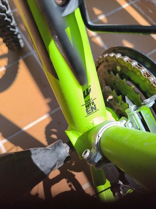 Bicicleta WRC niño, verde, frenos de disco