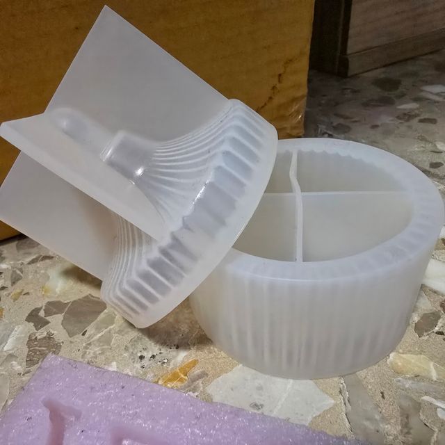  Stampi per resina/ polvere ceramica. 