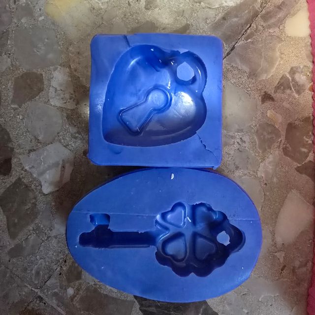  Stampi per resina/ polvere ceramica. 