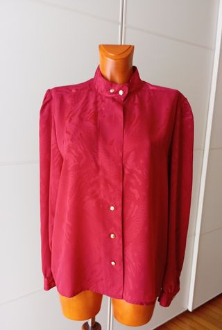 Blusa vintage rojo granate. Nueva.