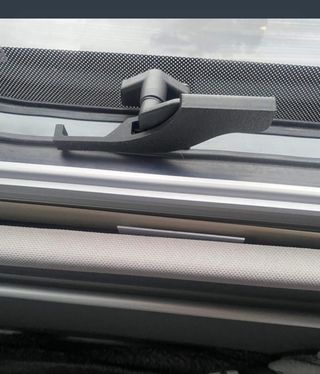 Seguro ventana caravana