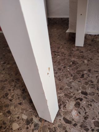 Mesa blanca Ikea -  madera