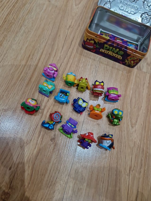 SuperThings Dino Destroyers - Caja metálica