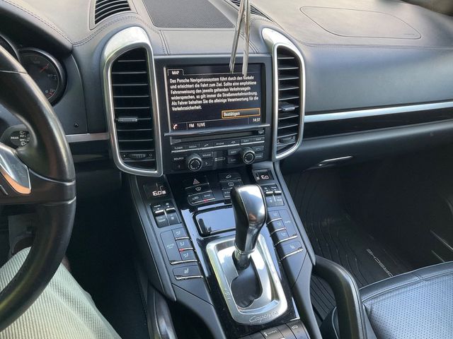 Porsche Cayenne 2014