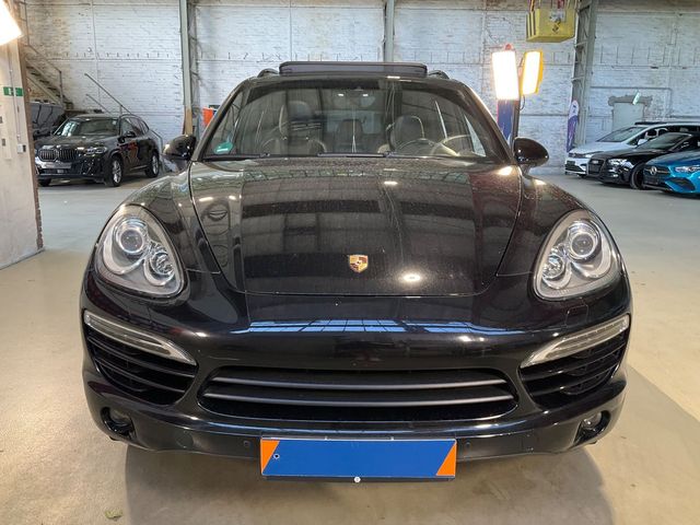 Porsche Cayenne 2014