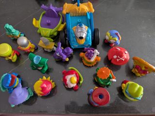 Súper things - 16 figuras