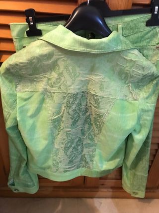 Traje chaqueta falda verde Stefano