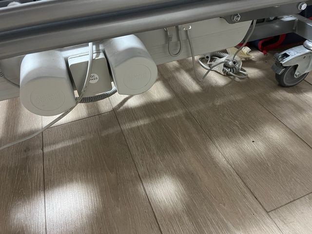 Cama articulada eléctrica