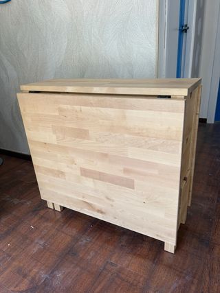 Mesa plegable de madera