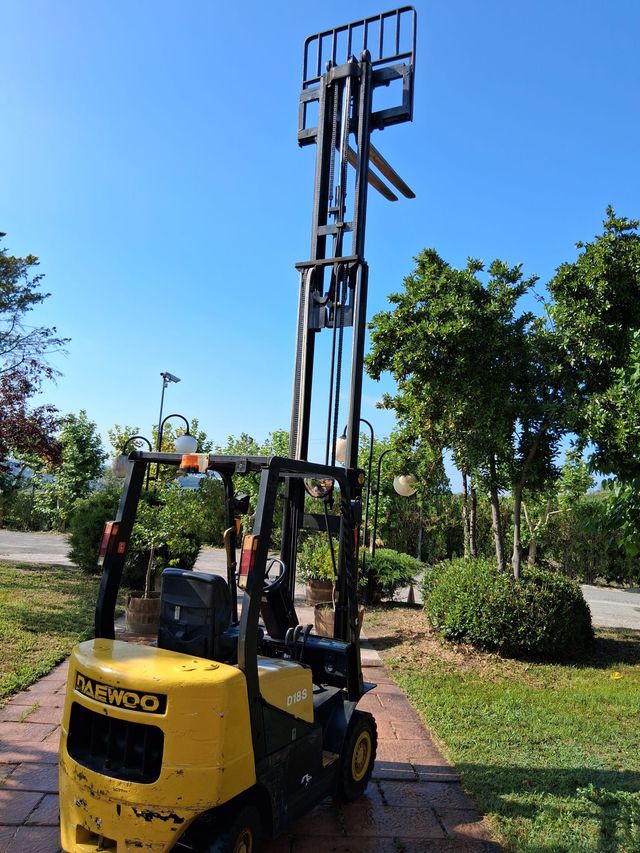 Carretilla elevadora Daewoo D18S