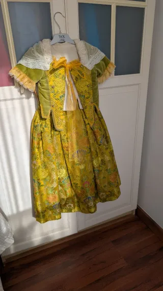 Traje regional niña - Verde y amarillo