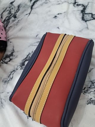 Pochette unisex blu e rossa