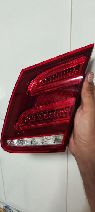 Piloto Trasero Mercedes Clase E W212