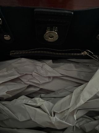 Bolso negro Parfois charol