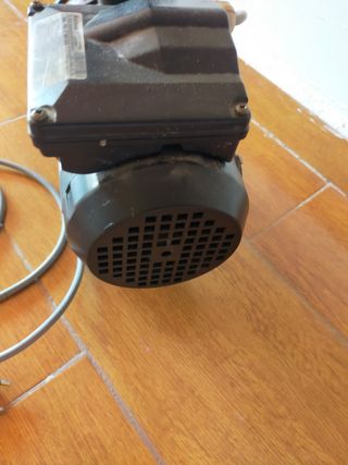 Bomba agua piscina - usada