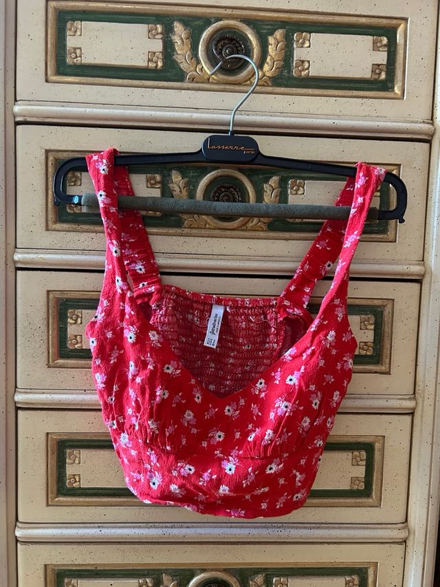 Top rojo Stradivarius - Talla S