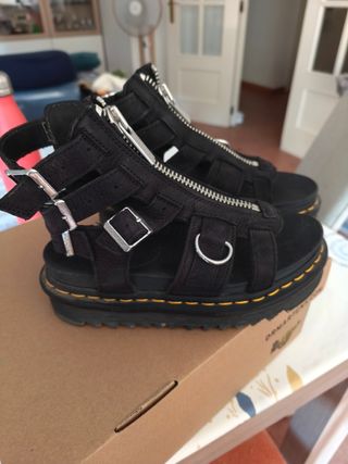 Sandalias Plataforma Dr. Martens