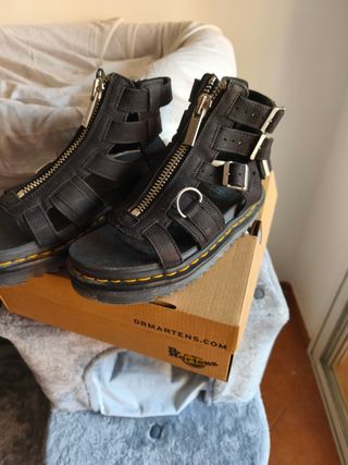 Sandalias Plataforma Dr. Martens