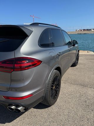 porsche cayanne 2016 