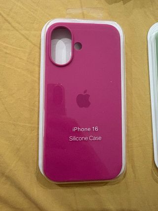 Funda silicona iPhone 16