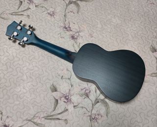 Ukelele soprano azul