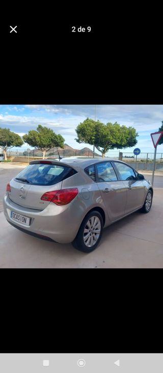 Opel Astra 2010