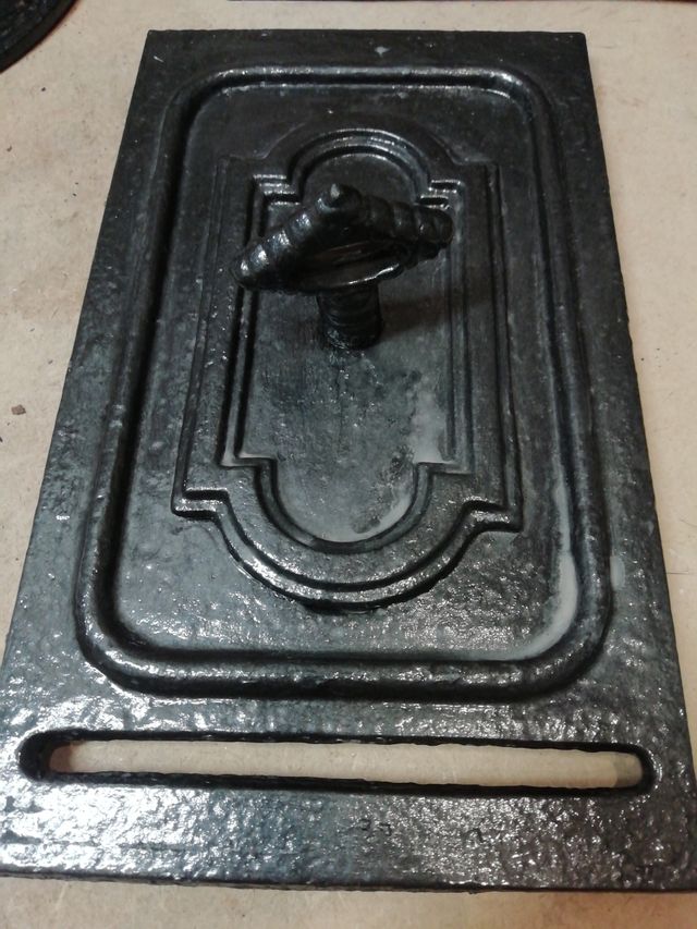 Cortatiro antiguo de hierro