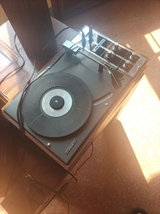 Tocadiscos Vox Thomson - HiFi Vintage