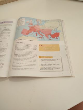 HISTORIA SERIE DESCUBRE 2 ESO SABER HACER