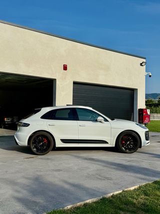 Porsche Macan 2022