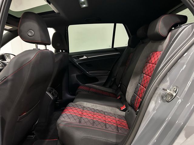 Volkswagen Golf TCR 290CV - 2019