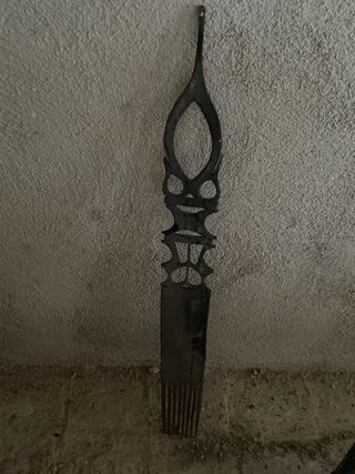 Peine decorativo antiguo