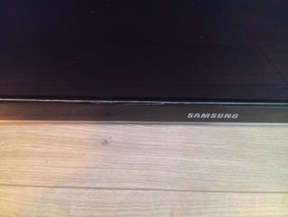 TV Samsung 32" - Negro/Plata