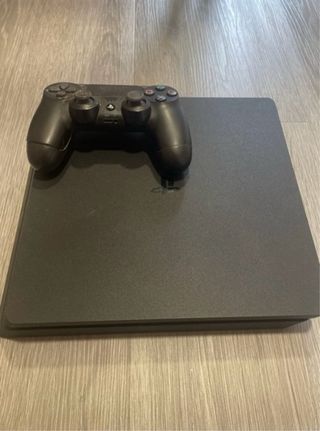 PS4 Slim (PlayStation 4) negra
