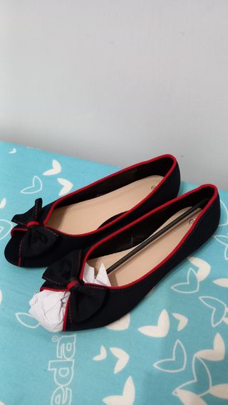 Sandali Dusen neri e rossi