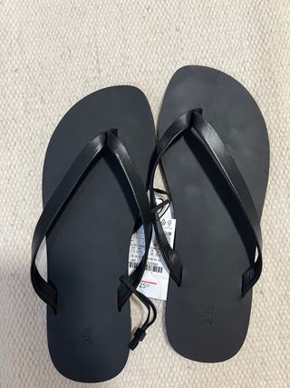 Chanclas Zara piel negras - 38