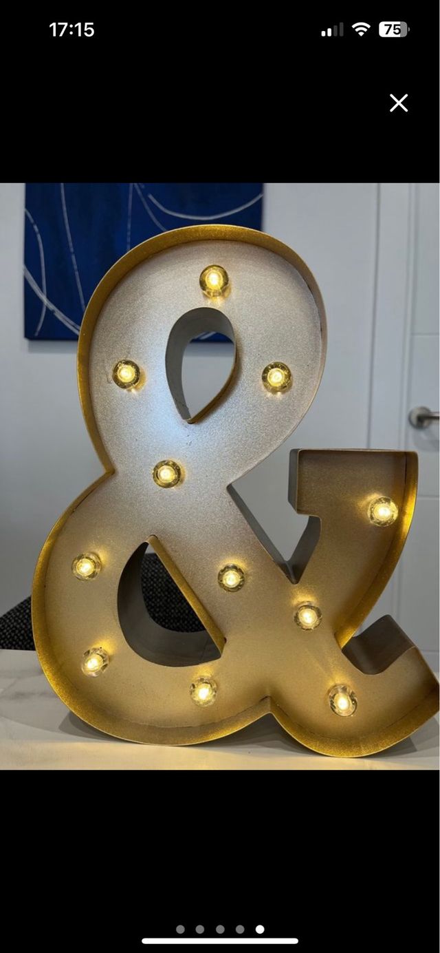 Letra & Luminosa Dorada