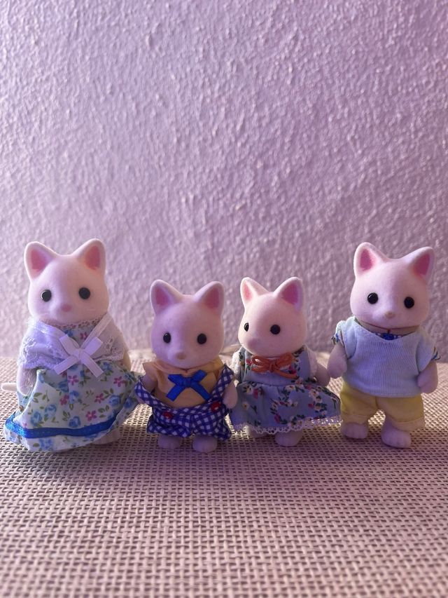 Familia Gatos Persas Sylvanian Families