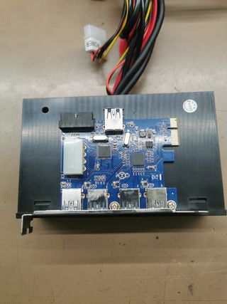 Media Dashboard 5.25" + Scheda USB 3.0 4 Porte