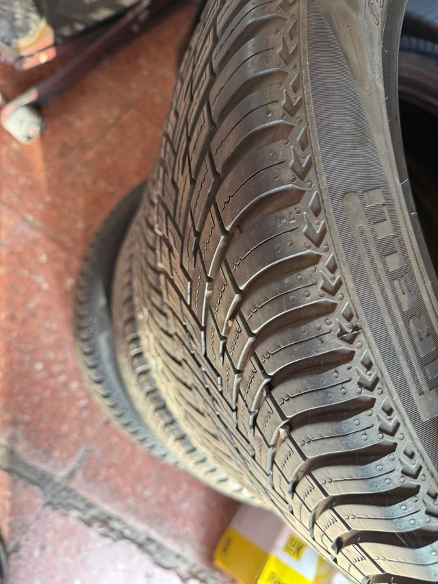 Pneumatici Pirelli Cinturato 215/50/18 per tutte le stagioni