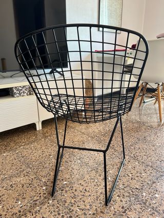 Urge! Silla comedor de acero negra