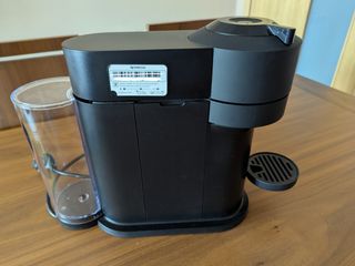 Cafetera Nespresso Vertuo Next Negra Mate