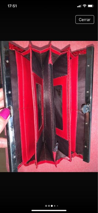 Cartera roja