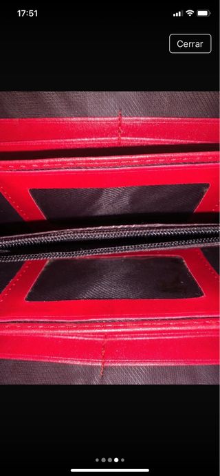 Cartera roja