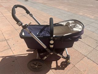 Bugaboo Camaleón 3 capazo y silla azul marino