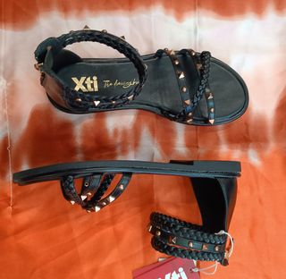 Sandali XTI neri intrecciati numero 38