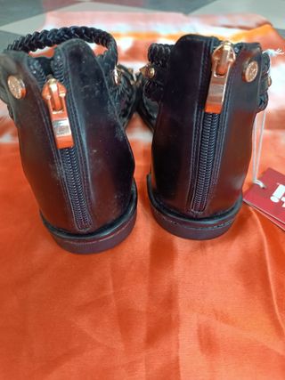 Sandali XTI neri intrecciati numero 38